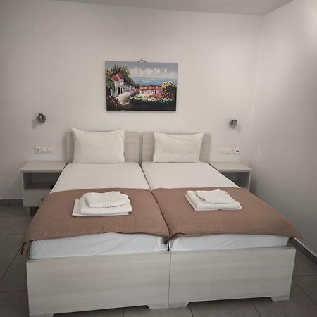 Alexia Rooms Paleochora Buitenkant foto