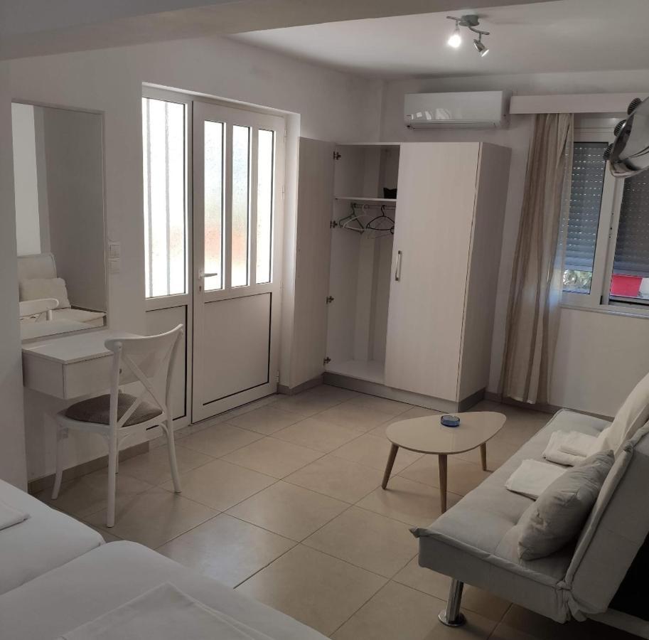 Alexia Rooms Paleochora Buitenkant foto
