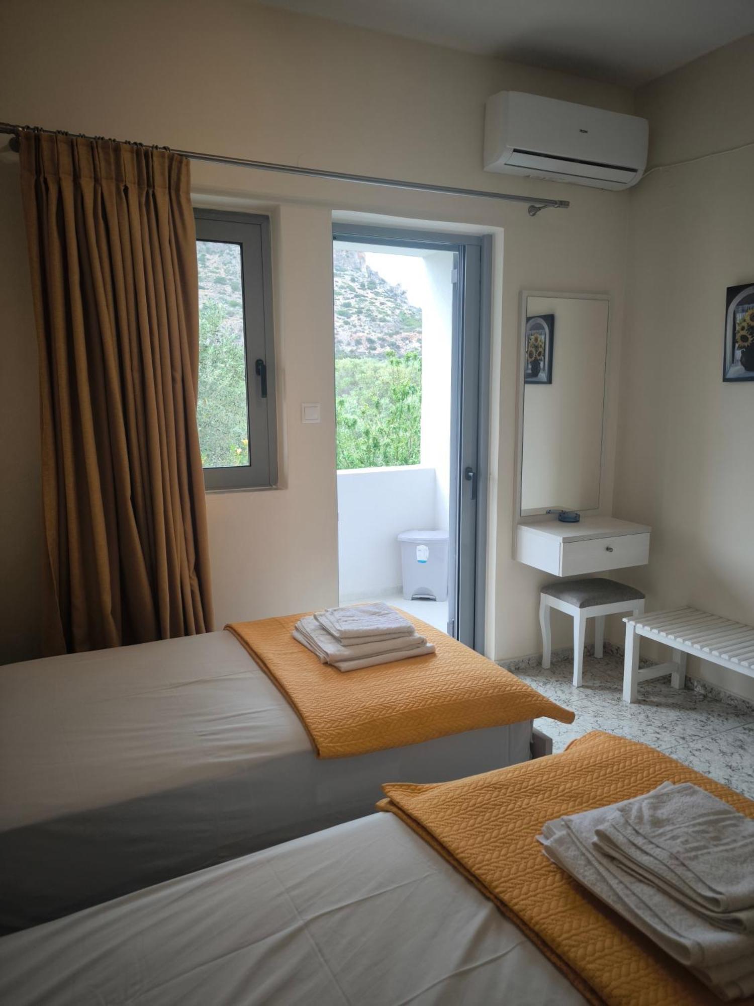 Alexia Rooms Paleochora Buitenkant foto