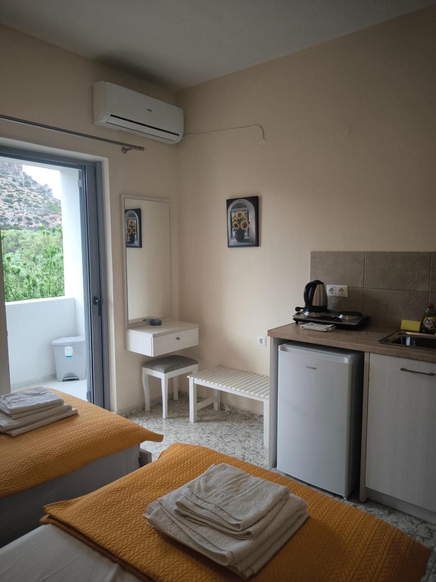 Alexia Rooms Paleochora Buitenkant foto